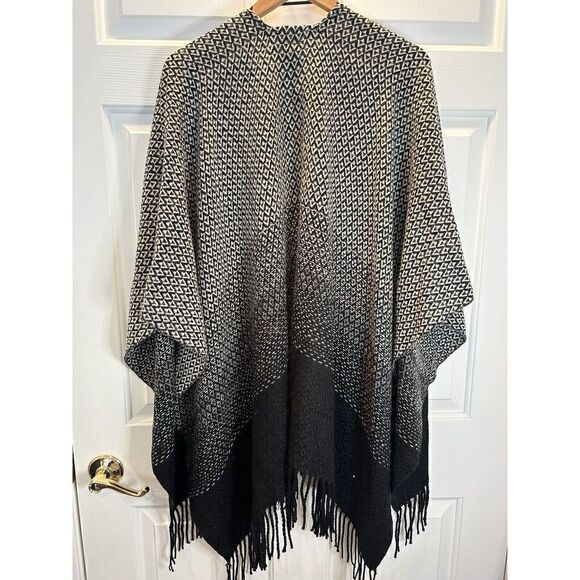 Apt 9 Women Shawl Wrap White & Black One Size NWT - Picture 3 of 6